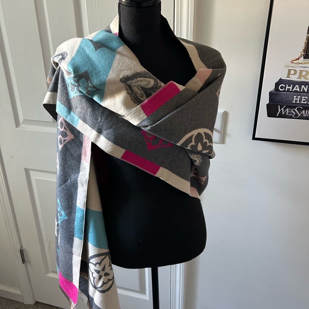 Colorful Patterned Scarf Reversible - image 4